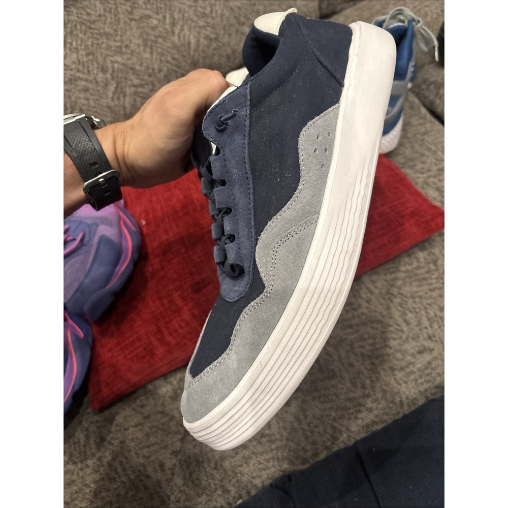 hey dude hudson Canavas Size 12